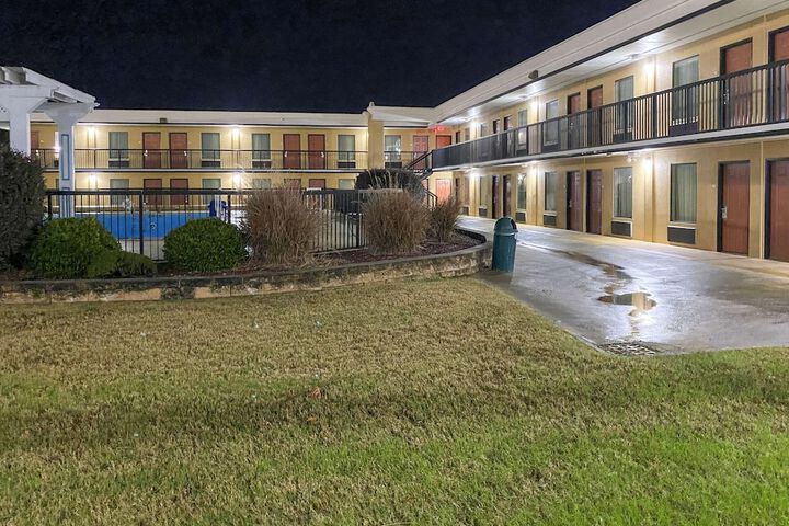Hotel 5 of 36