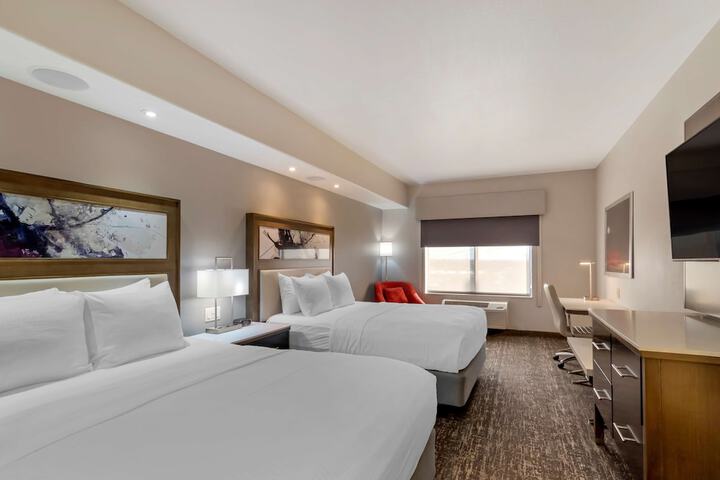 Room 28 of 44