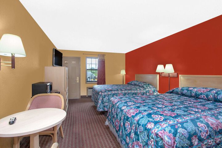 Room 5 of 14