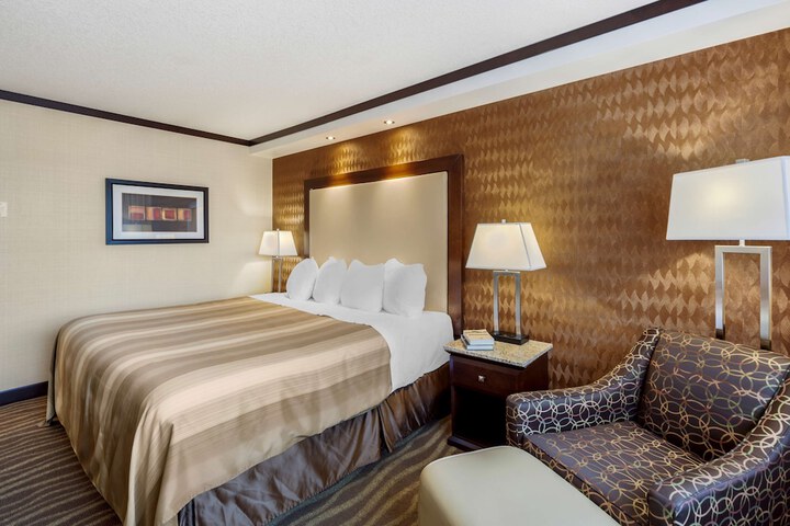 Room 11 of 41