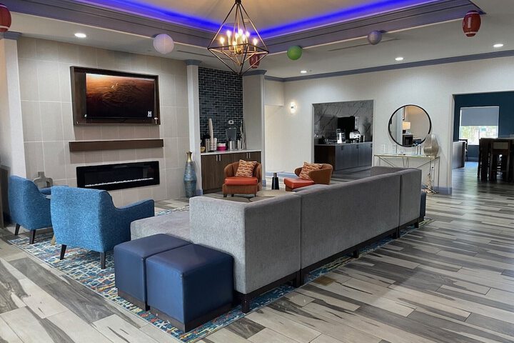 Hotel Interior 10 of 31