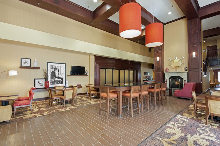 Hotel Interior 9 of 28