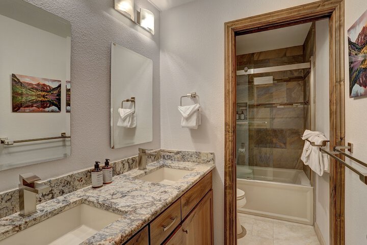 River Mountain Lodge a Vail Resorts Property