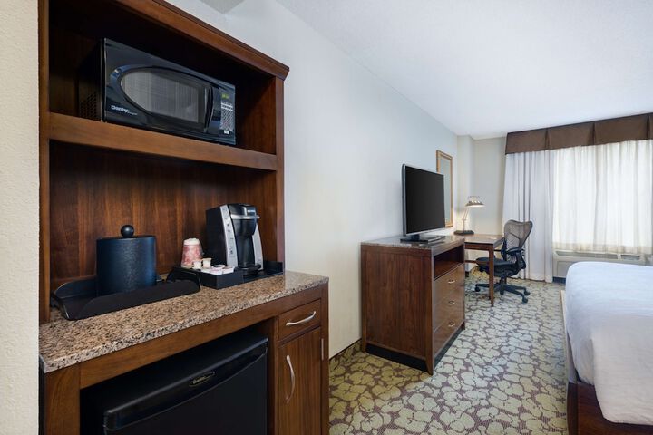 Room 12 of 50