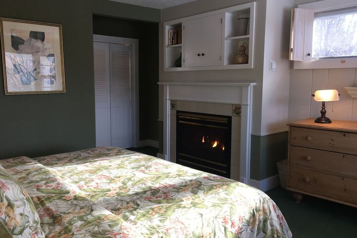Room 20 of 148