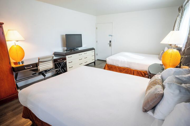 Room 27 of 46