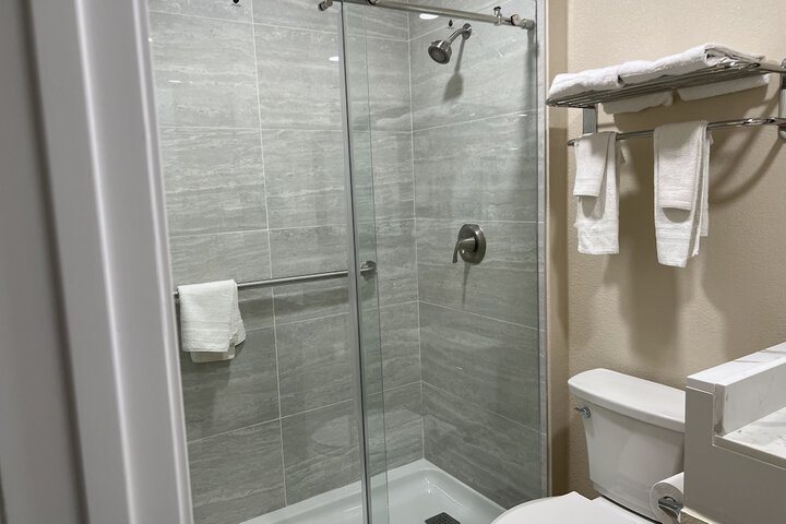 Room 15 of 22