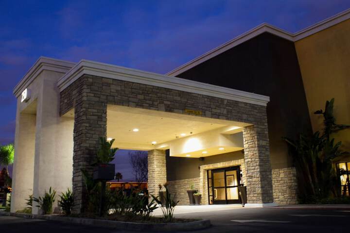 Hotel 3 of 25