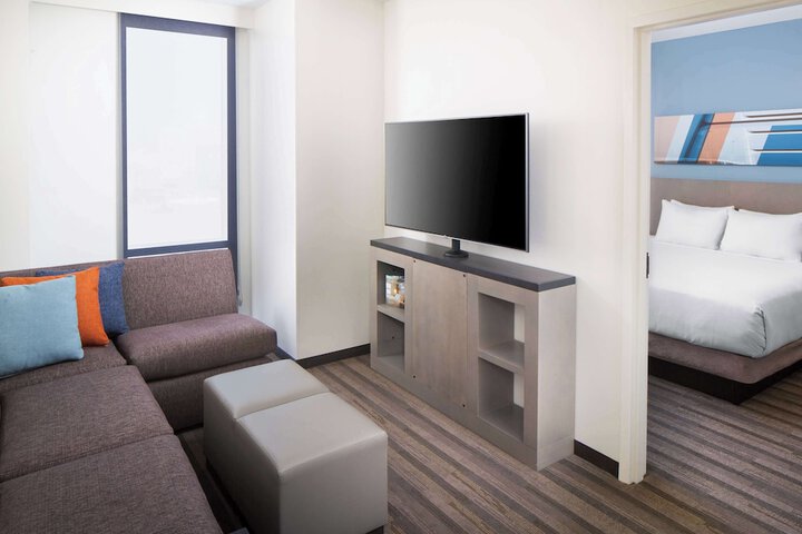 Room 20 of 34