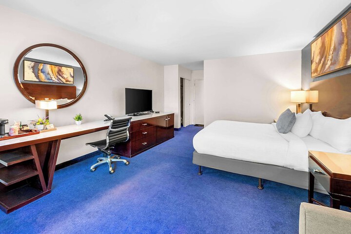 Room 45 of 51