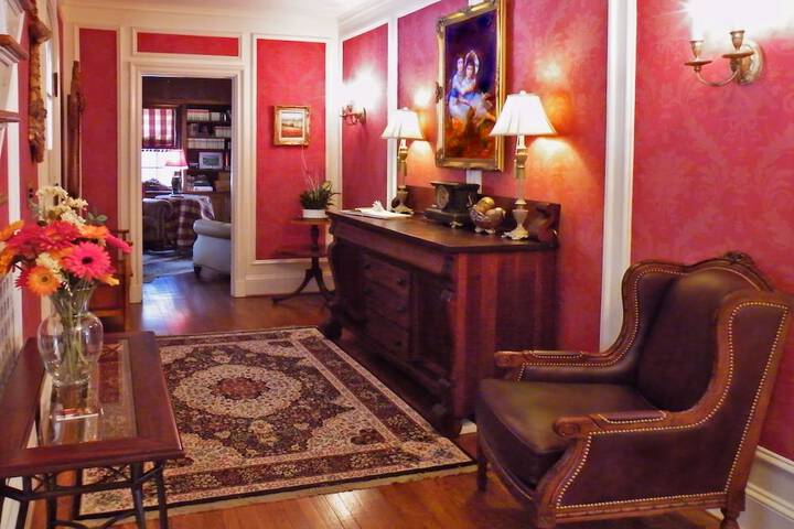 10 Fitch Luxurious Romantic Inn