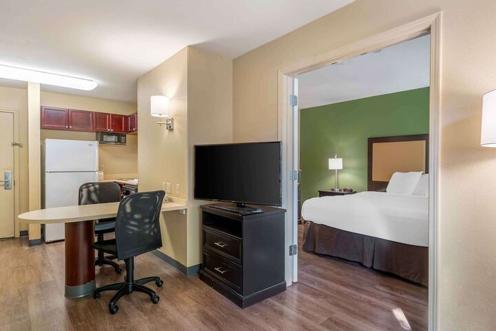 Room 20 of 32