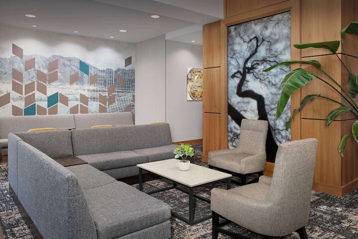 Hyatt Place Boulder / Pearl Street