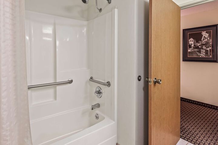 Best Western Golden Spike Inn & Suites