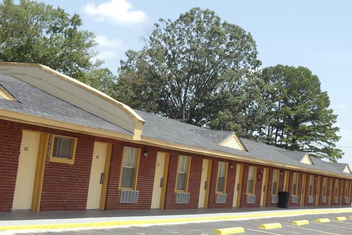 Antlers Budget Inn