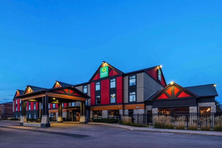 Hotel 4 of 53