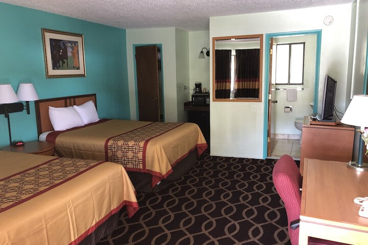 Klamath Motor Lodge