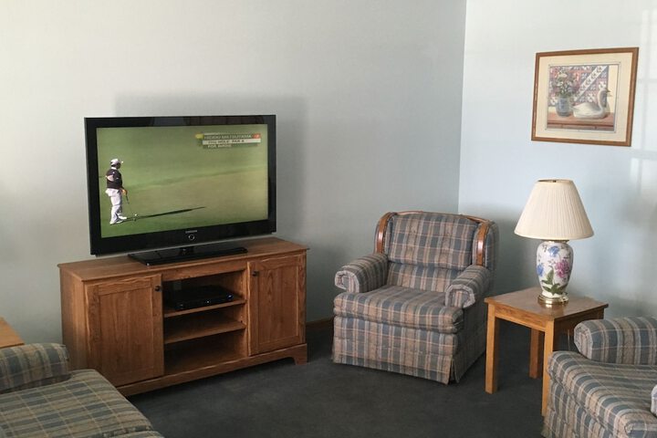 Room 8 of 19