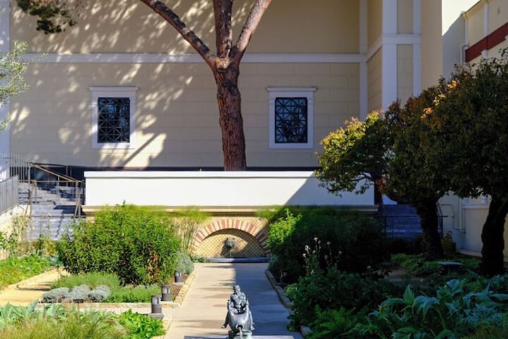 Malibu Beach Inn