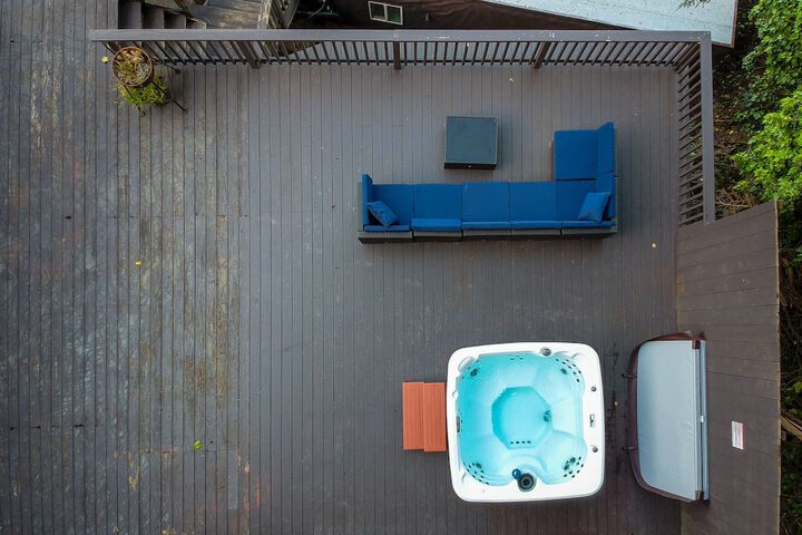 Marbella Lane Pedro Point Beach House with Hot Tub