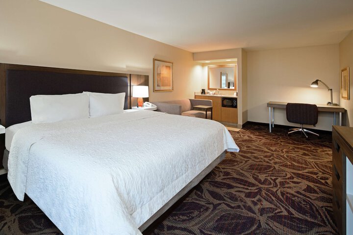 Hampton Inn & Suites Bremerton