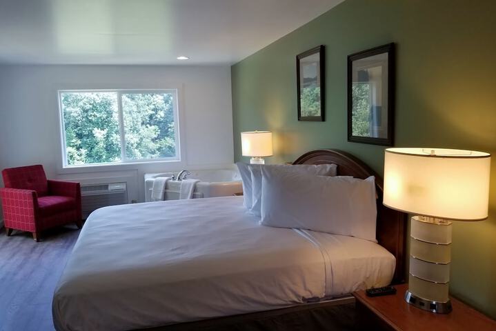 Room 18 of 42