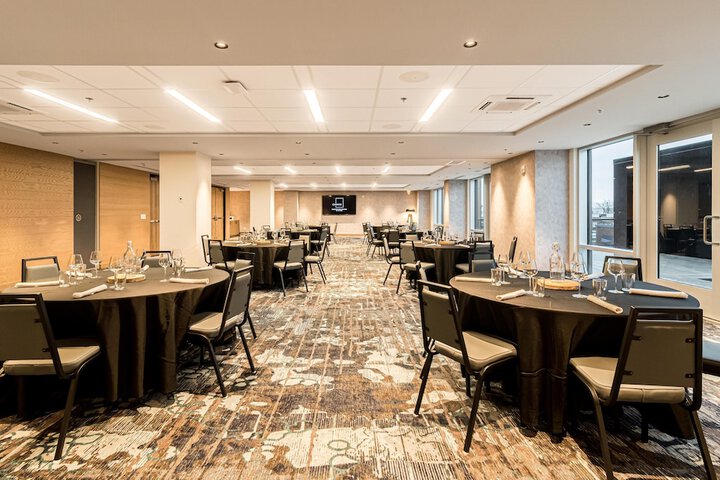 Canvas Moncton Tapestry Collection by Hilton