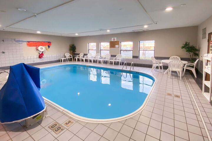 Pool 4 of 36