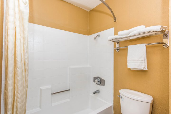 Room 14 of 20