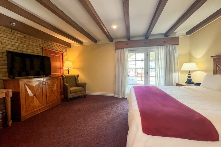 Room 38 of 75