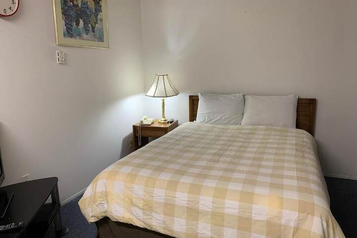 Room 48 of 99