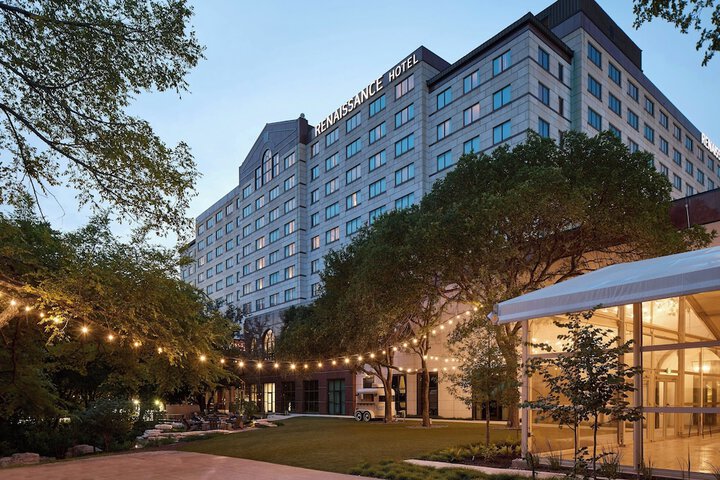 Hotel 5 of 161
