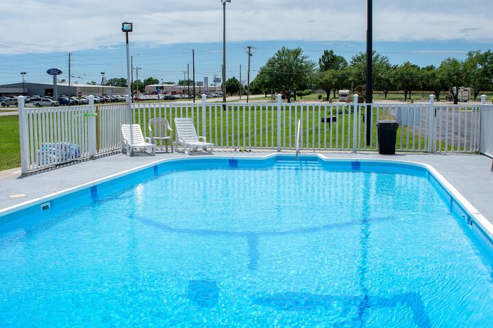Pool 3 of 35