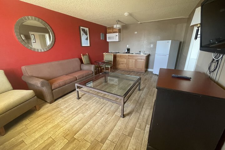 Room 17 of 26