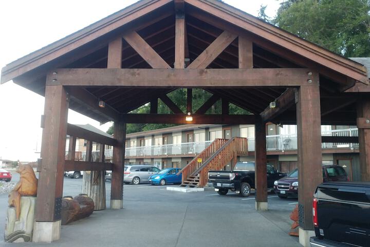 Hotel 7 of 28