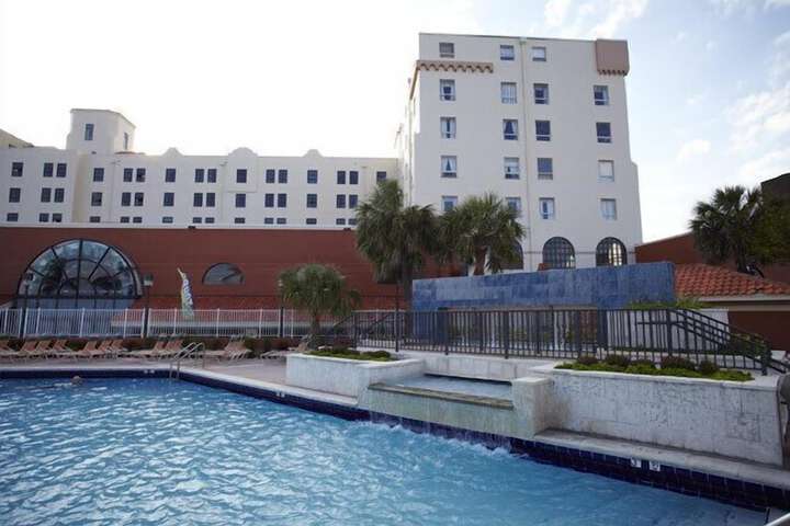 Pool 4 of 34