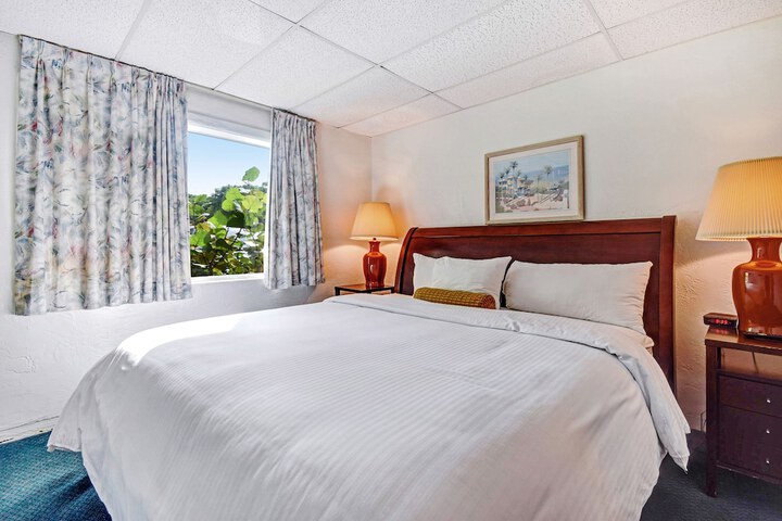 Room 15 of 24