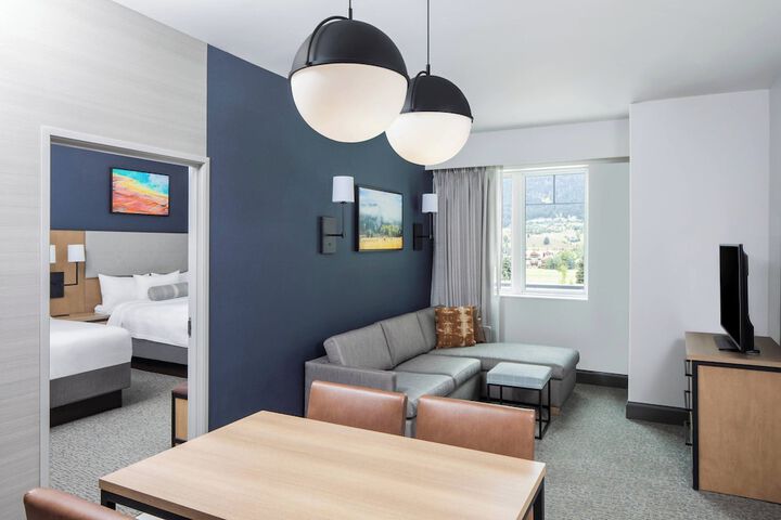 Room 34 of 85