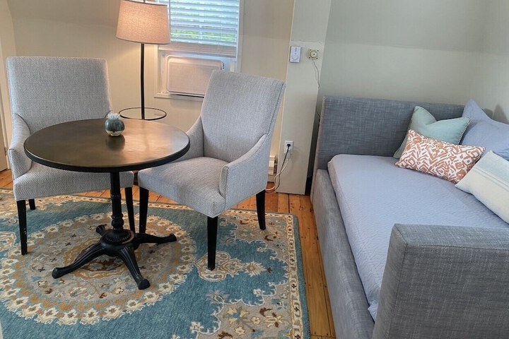 Room 15 of 32