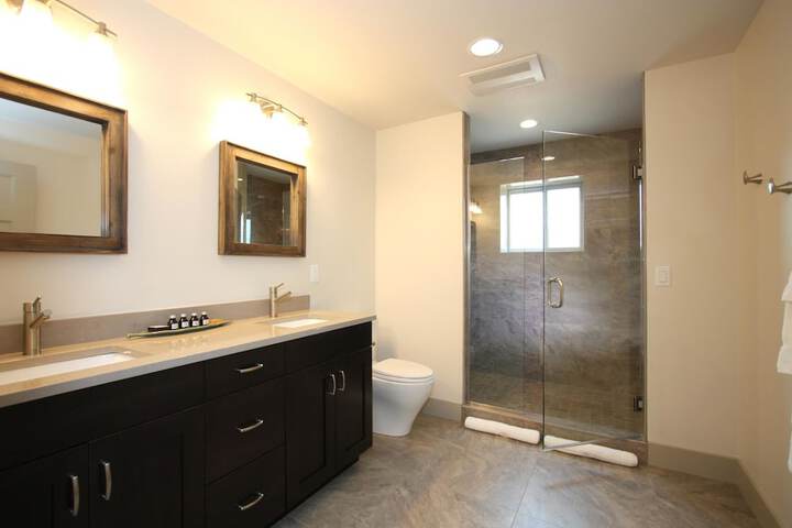Room 5 of 21