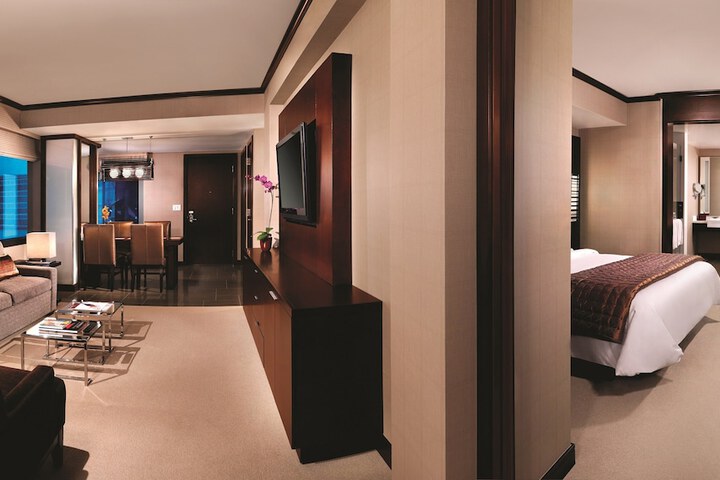 Room 42 of 61