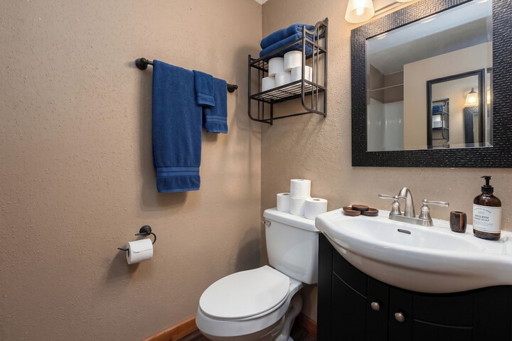 KJs Inn and Suites by OYO Gettysburg U.S. Hwy 212