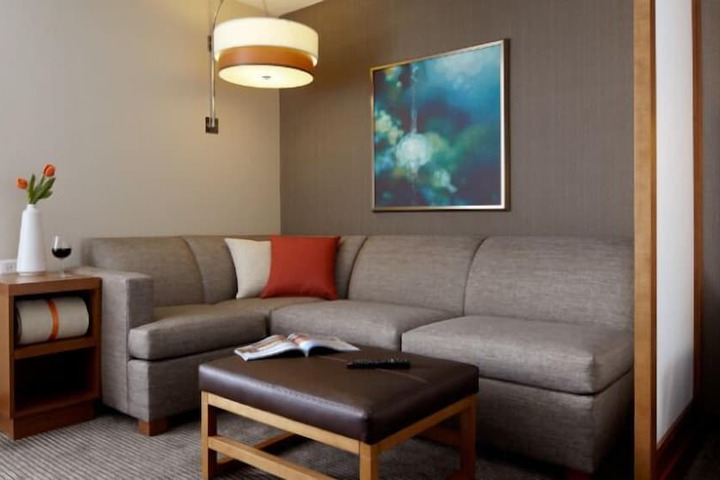 Room 9 of 35