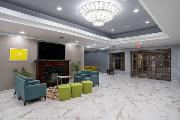 Days Hotel by Wyndham North Bergen / NYC Area