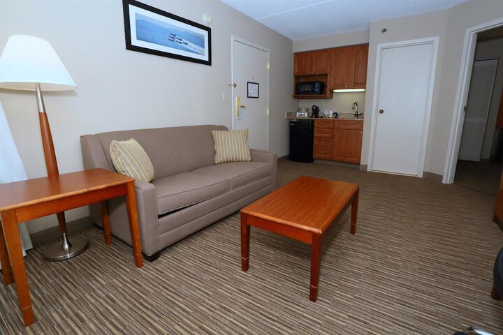 Room 3 of 25
