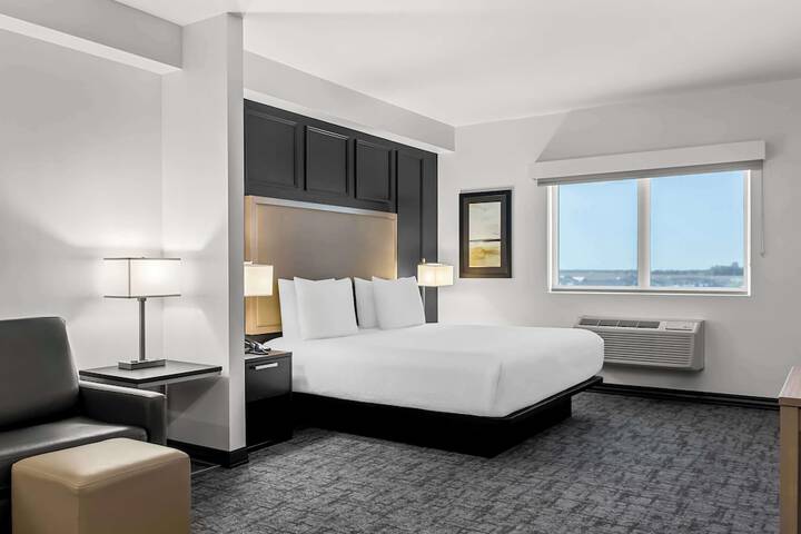 Room 30 of 58