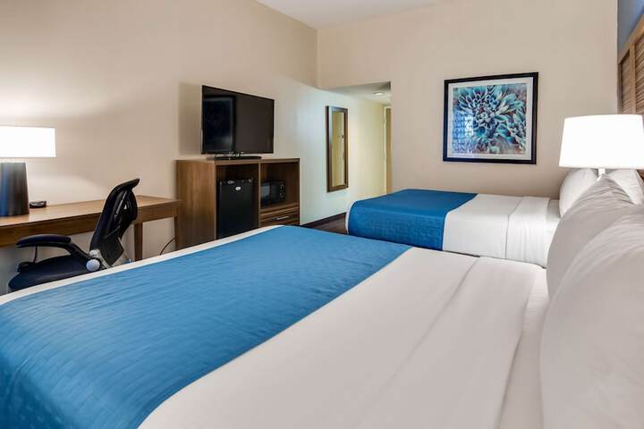 Room 12 of 24