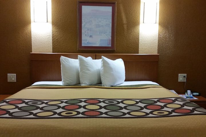 Room 23 of 26