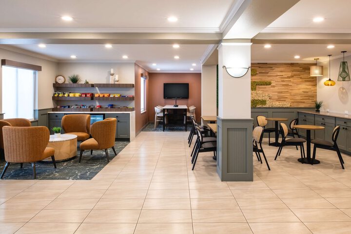 Hotel Interior 6 of 16