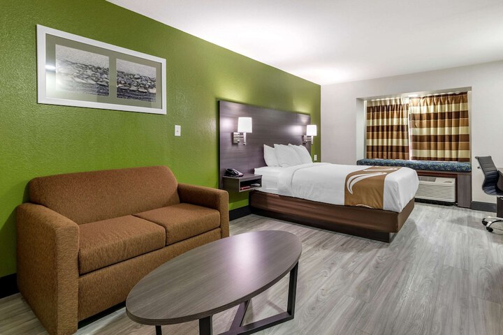 Room 14 of 29